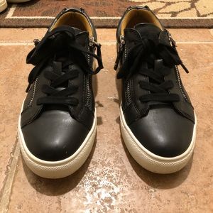 Black leather sneakers!!